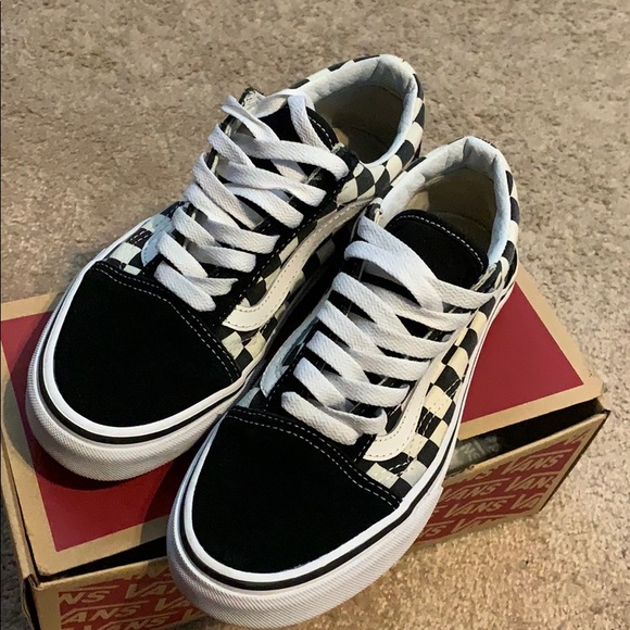 vans old skool kids size 4